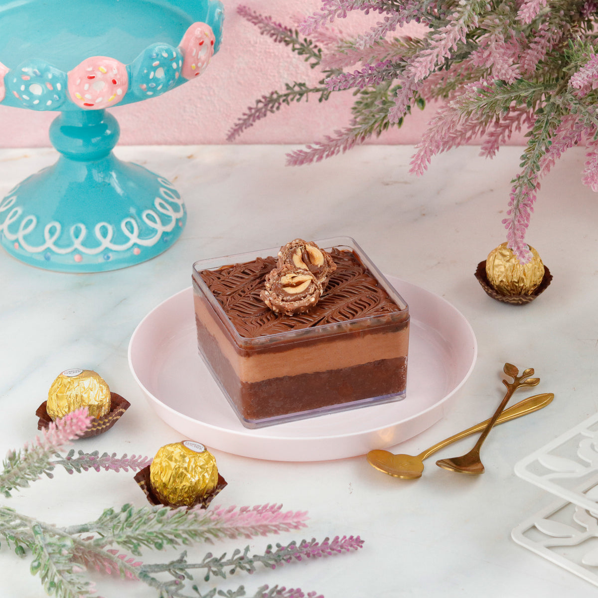 Ferroro Rocher Mini Ferrero Rocher Chocolate Mini Dream Cake - 300 gms – Ssavita's Kitchen Hub